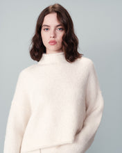 Load image into Gallery viewer, Grace and Mila ‘Nassim’ Turtle Neck Ecru Jumper
