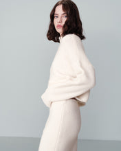 Load image into Gallery viewer, Grace and Mila ‘Nassim’ Turtle Neck Ecru Jumper
